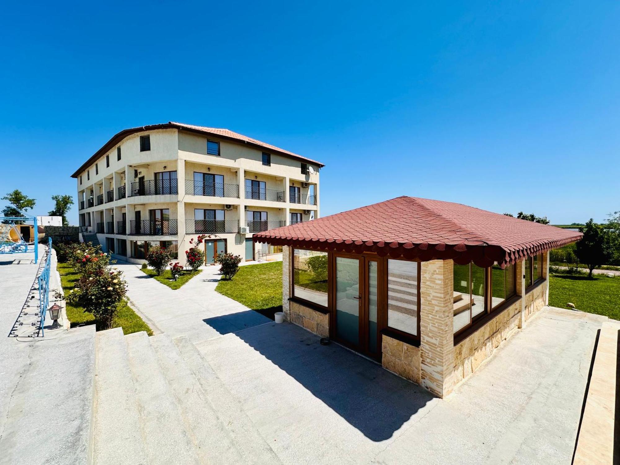 Pensiunea Fabian Hotel Юриловка Екстериор снимка