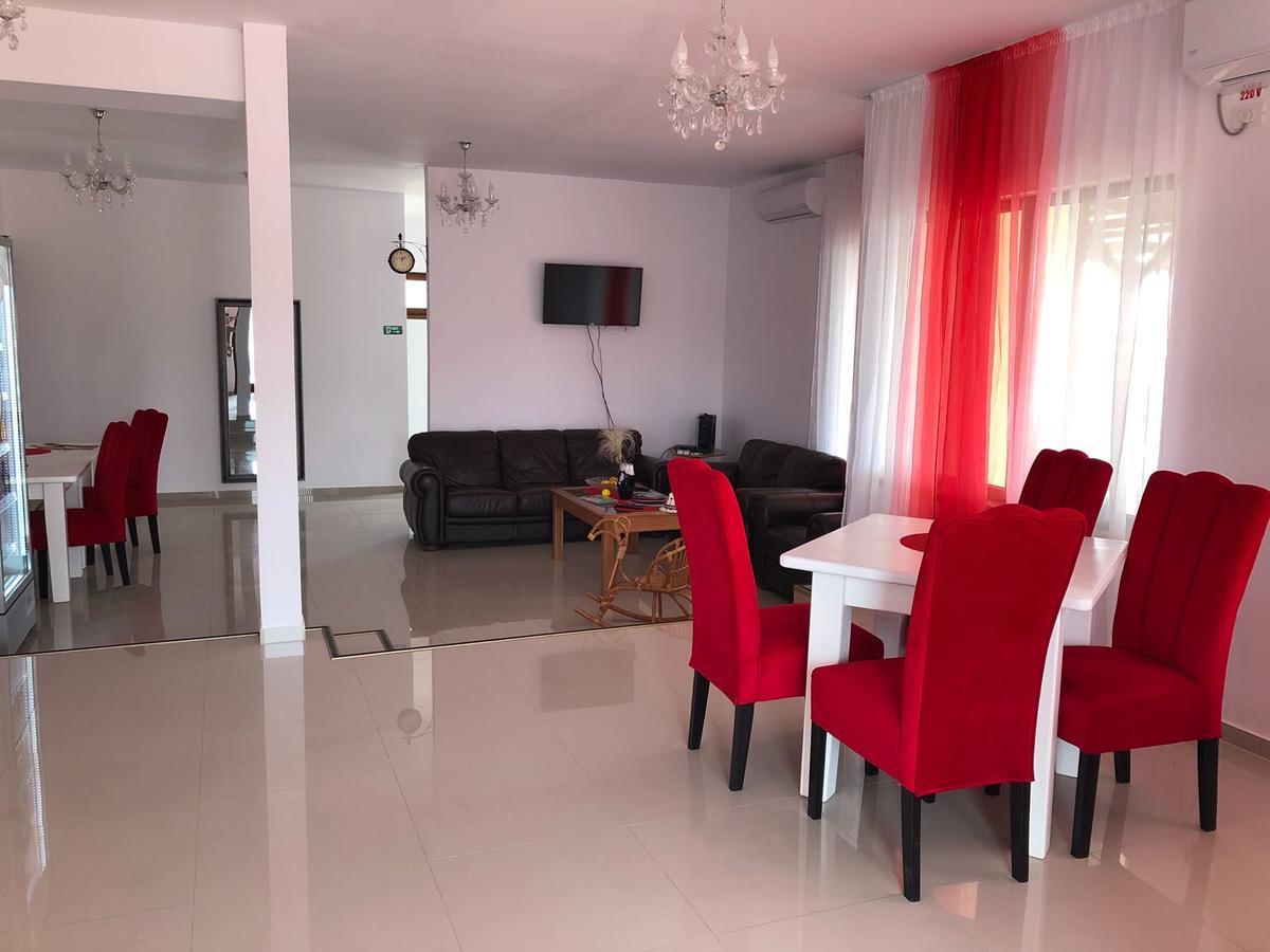 Pensiunea Fabian Hotel Юриловка Екстериор снимка